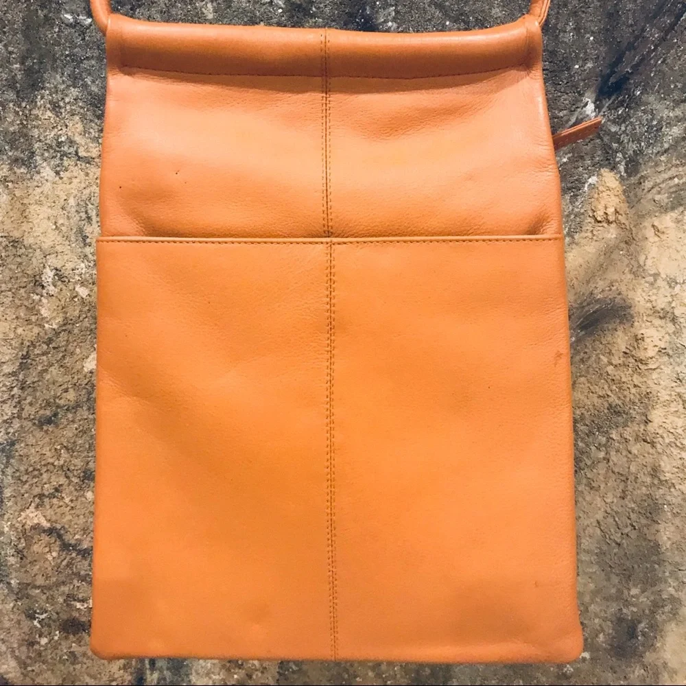 Vintage camel butterscotch shoulder flap bag